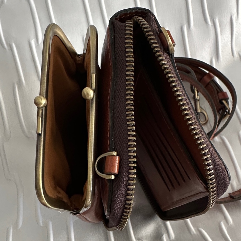 Patricia Nash Pertina Brown Leather crossbody wallet/phone case - Picture 6 of 7